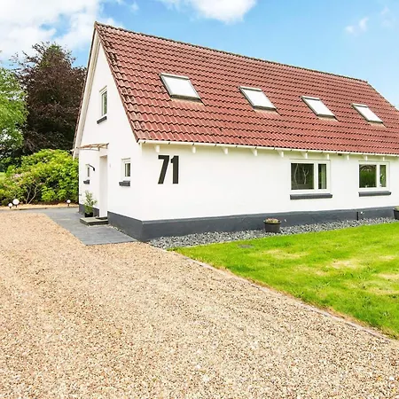 Feriehus 8 Person In Henne *